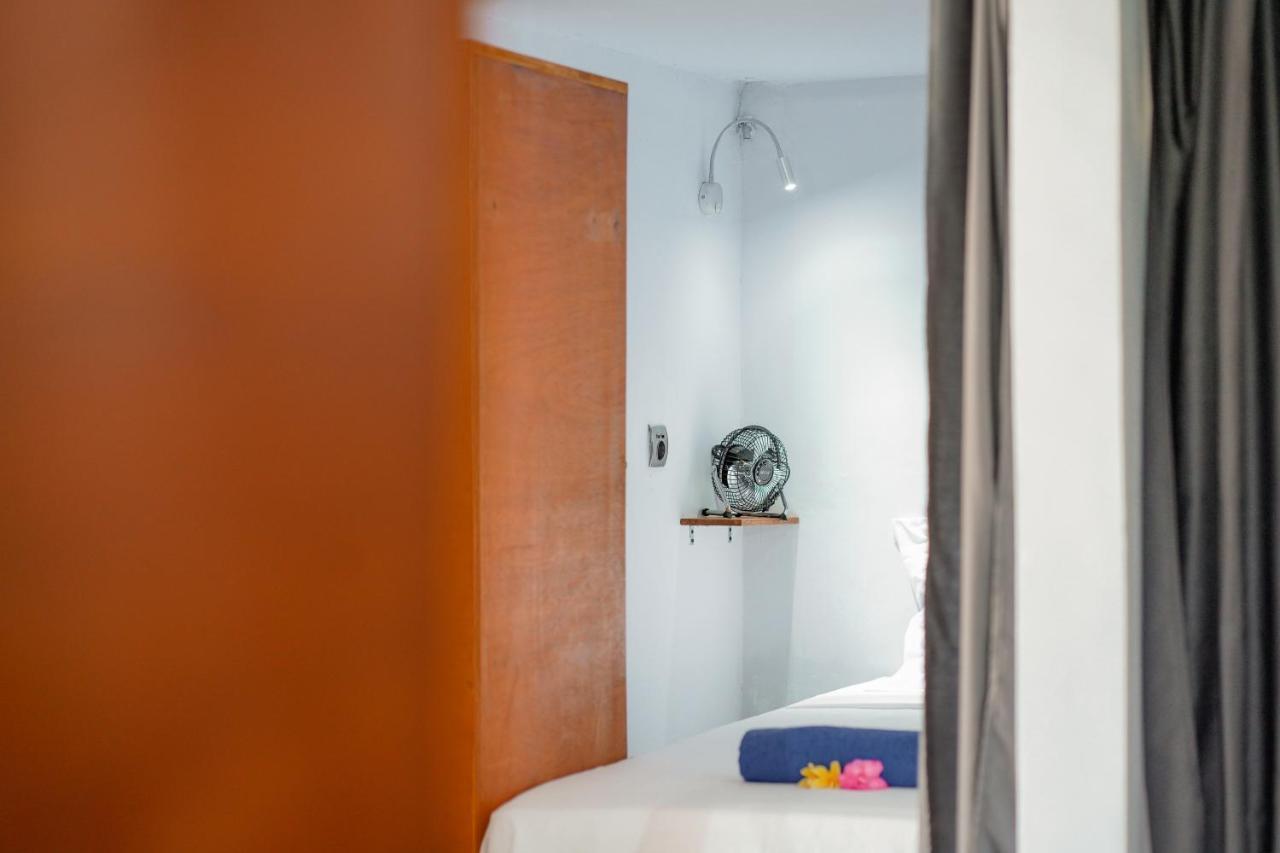 Waiwas Hostel Kuta  Eksteriør billede
